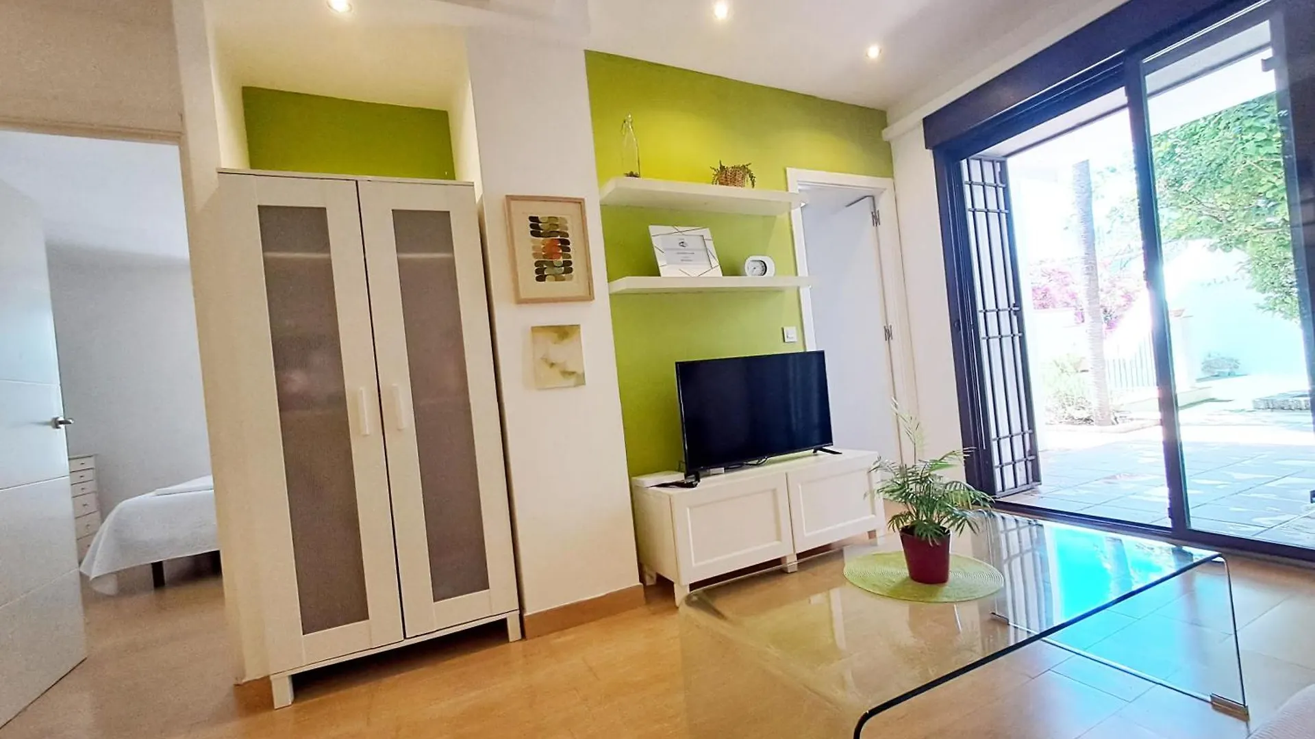 グラナダCasa Alhambra - Centro Historico Con Jardin Privadoアパートメント 0*, グラナダ スペイン