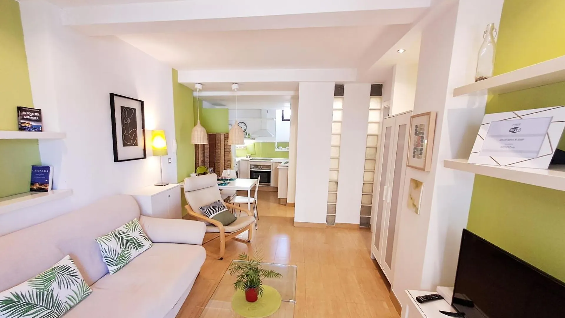 Apartment Ferienwohnung Casa Alhambra - Centro Historico Con Jardin Privado Granada