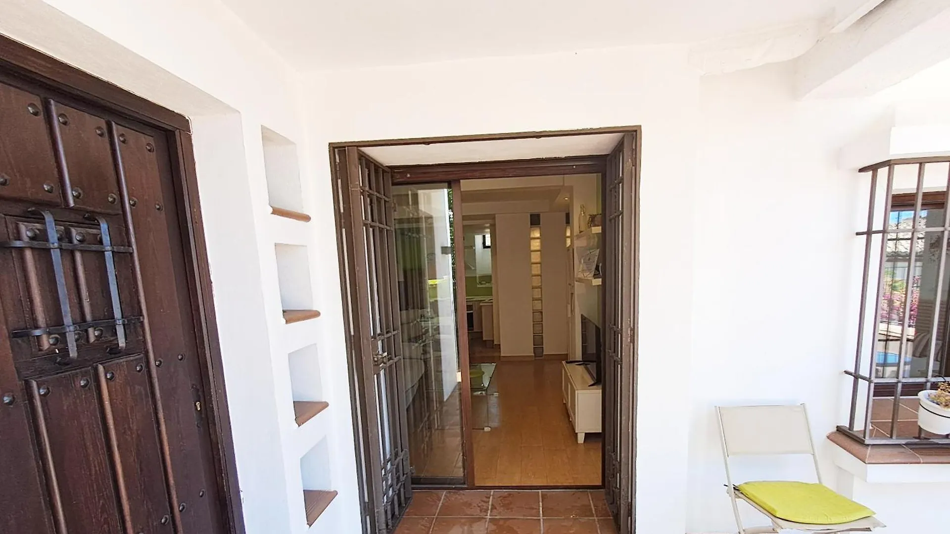 Apartment Ferienwohnung Casa Alhambra - Centro Historico Con Jardin Privado Granada
